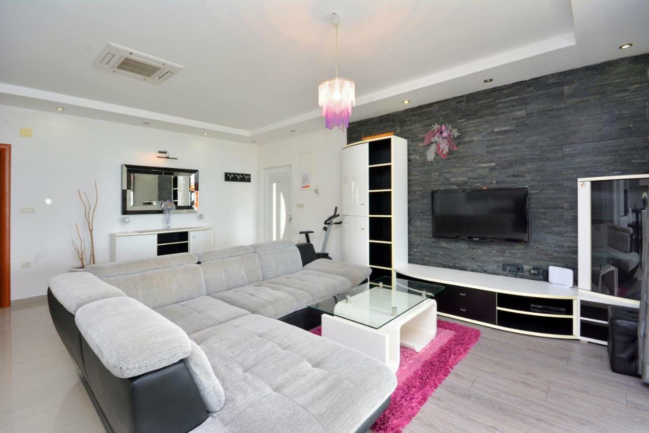 Beach Apartman Petra ポドストラナ エクステリア 写真