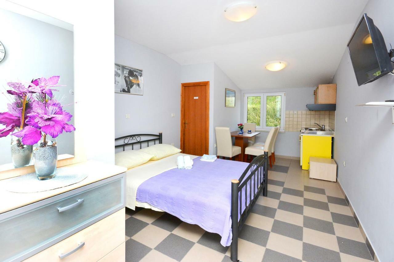 Beach Apartman Petra ポドストラナ エクステリア 写真